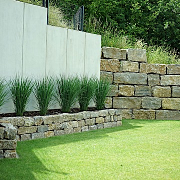 Gartenmauern und Natursteine 04